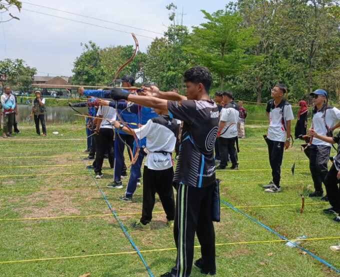 Santri Amanah Kembali Ukir Prestasi di Lomba Panahan Tradisional